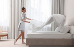 The Complete Guide To Cleaning A Hotel Room | Toppiest